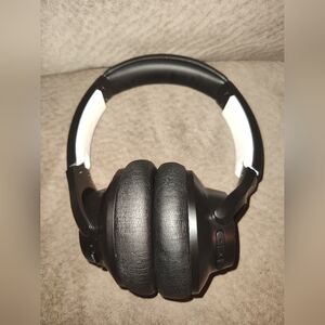 Anker Soundcore Life 2 Active Noise Cancelling Headphones ( WHITE INNER PIECES)